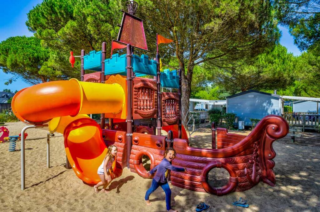 camping aire de jeux quiberon